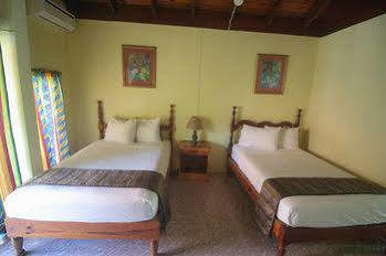 Moonrisevillas *